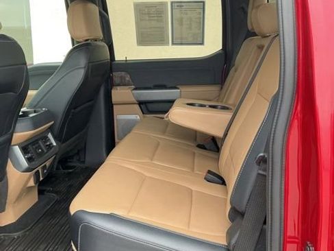 Used 2023 Ford F250 Lariat w/ Chrome Package image 16