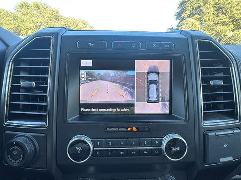 Used 2020 Ford Expedition Limited w/ Special Edition Package image 20