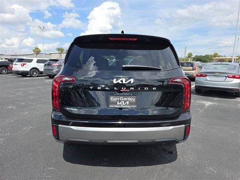 New 2025 Kia Telluride LX image 7