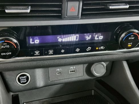 Used 2023 Nissan Rogue SV FWD image 23