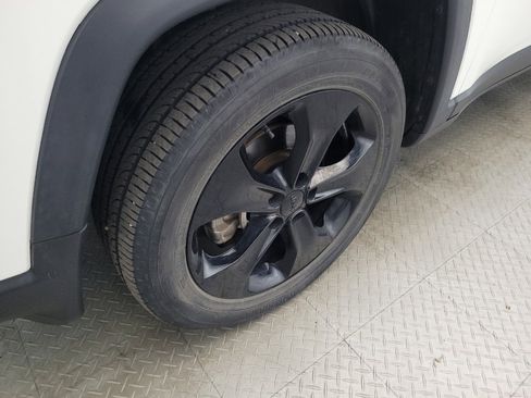 Used 2019 Jeep Compass Latitude AWD/4WD image 31