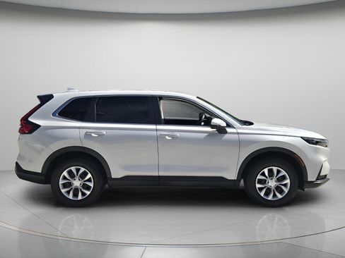 Certified 2025 Honda CR-V LX image 3