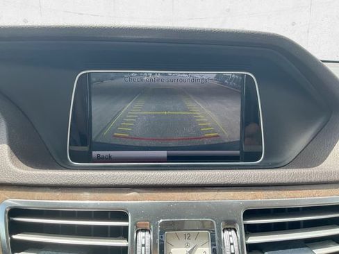Used 2014 Mercedes-Benz E 350 4MATIC Sedan image 15