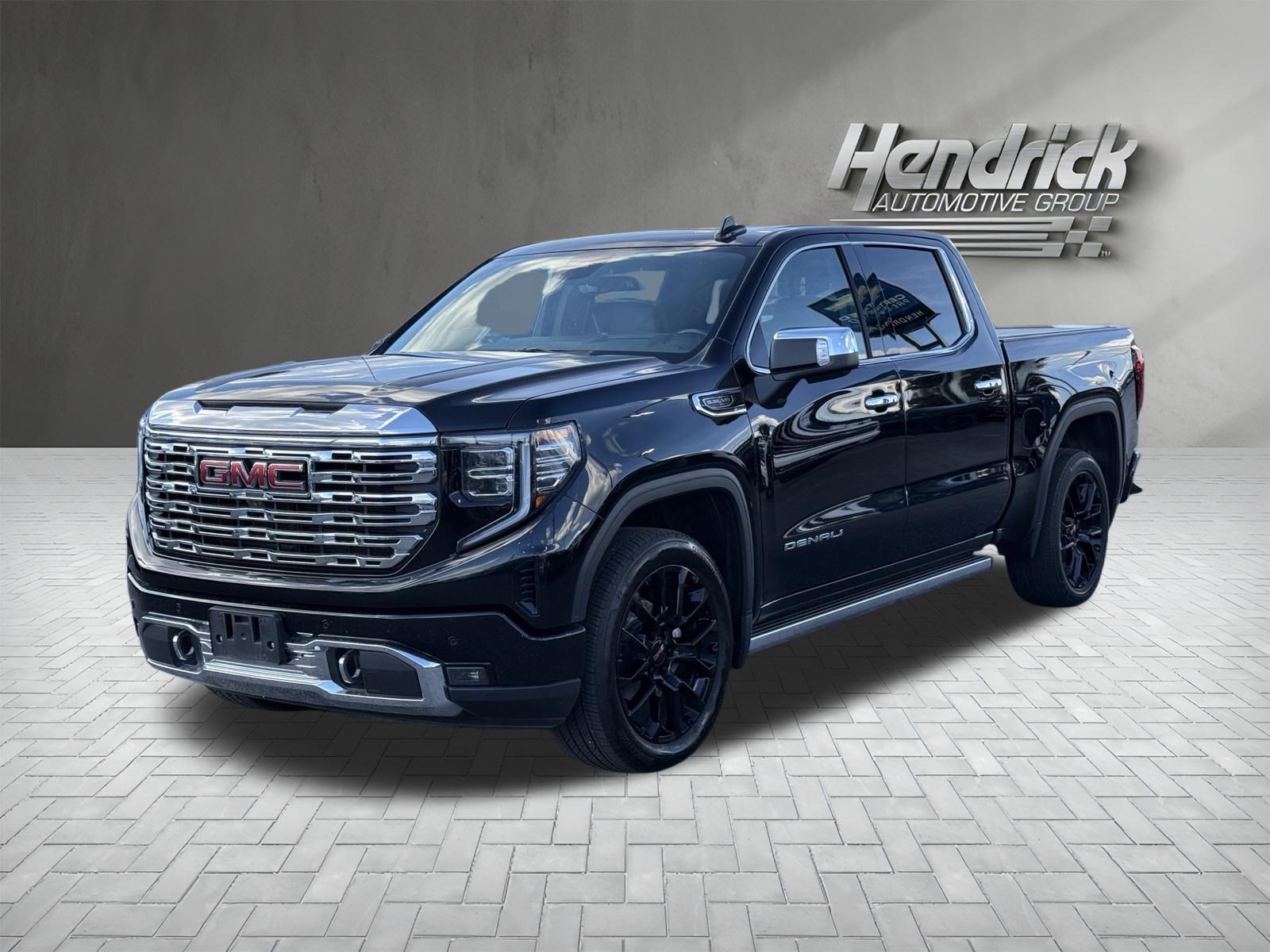 Used 2024 GMC Sierra 1500 Denali w/ Denali Reserve Package AWD/4WD image 5
