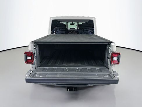 Used 2023 Jeep Gladiator Overland AWD/4WD image 29