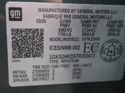 Used 2026 GMC Yukon XL AT4 w/ LPO, Floor Liner Package AWD/4WD image 38