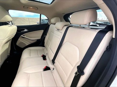 Used 2019 Mercedes-Benz GLA 250 GLA 250 image 15