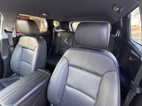 Used 2024 Chevrolet Blazer LT FWD image 12