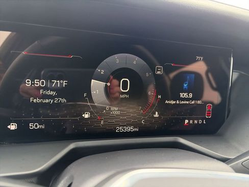 Used 2025 GMC Acadia Elevation image 17