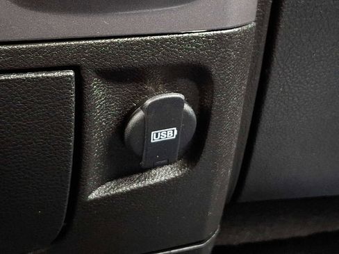 Used 2024 RAM 1500 Classic SLT image 27