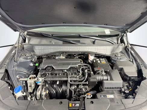 Used 2025 Hyundai Kona SEL AWD/4WD image 34
