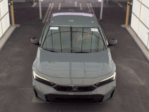 Used 2025 Honda Civic Sport image 4