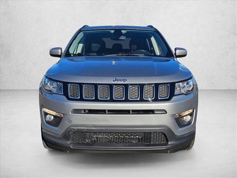 Used 2018 Jeep Compass Latitude w/ Popular Equipment Group image 2