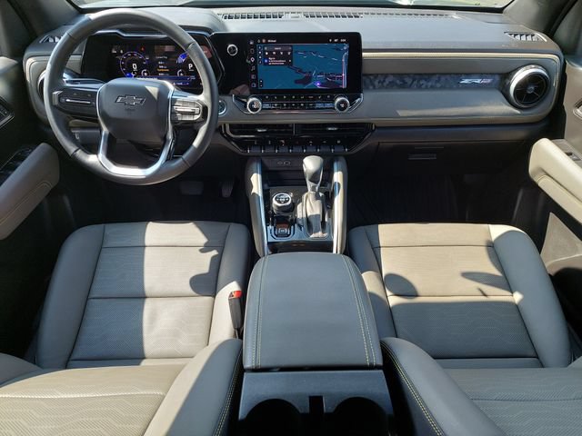 Certified 2025 Chevrolet Colorado ZR2 w/ Midnight Edition AWD/4WD image 3