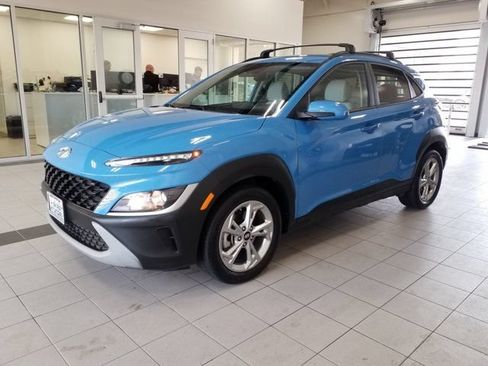 Used 2022 Hyundai Kona SEL AWD/4WD image 2