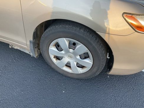 Used 2009 Toyota Camry image 3