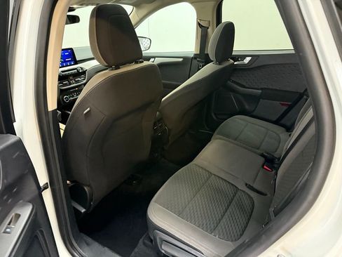 Certified 2020 Ford Escape SE image 38