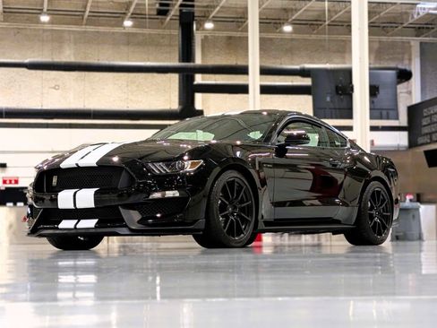 Used 2015 Ford Mustang Shelby GT350 RWD image 1