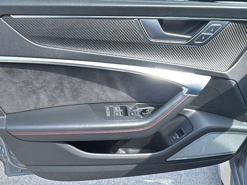 Used 2021 Audi RS 6 image 12