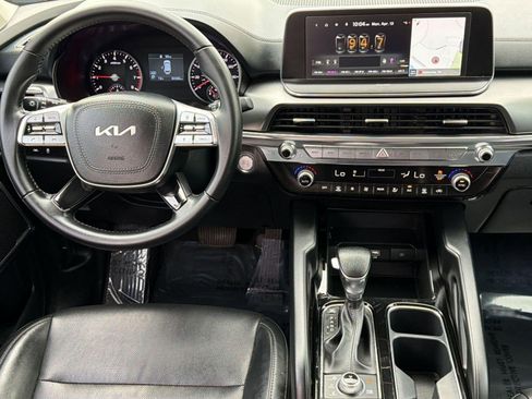 Used 2022 Kia Telluride LX AWD/4WD image 29