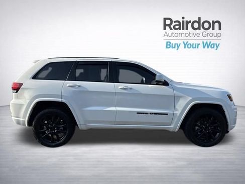Used 2021 Jeep Grand Cherokee Laredo X AWD/4WD image 8