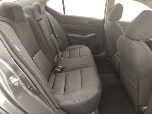 Used 2024 Nissan Altima 2.5 SV image 19