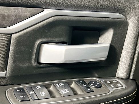 Used 2024 RAM 2500 Big Horn image 16