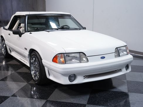 Used 1993 Ford Mustang GT RWD image 14