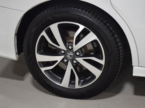 Used 2021 Honda Odyssey Touring image 17