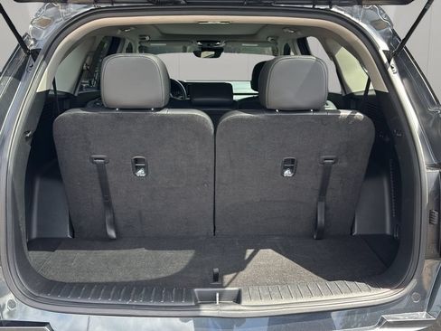 Used 2023 Kia Sorento S w/ Panoramic Sunroof Package FWD image 40