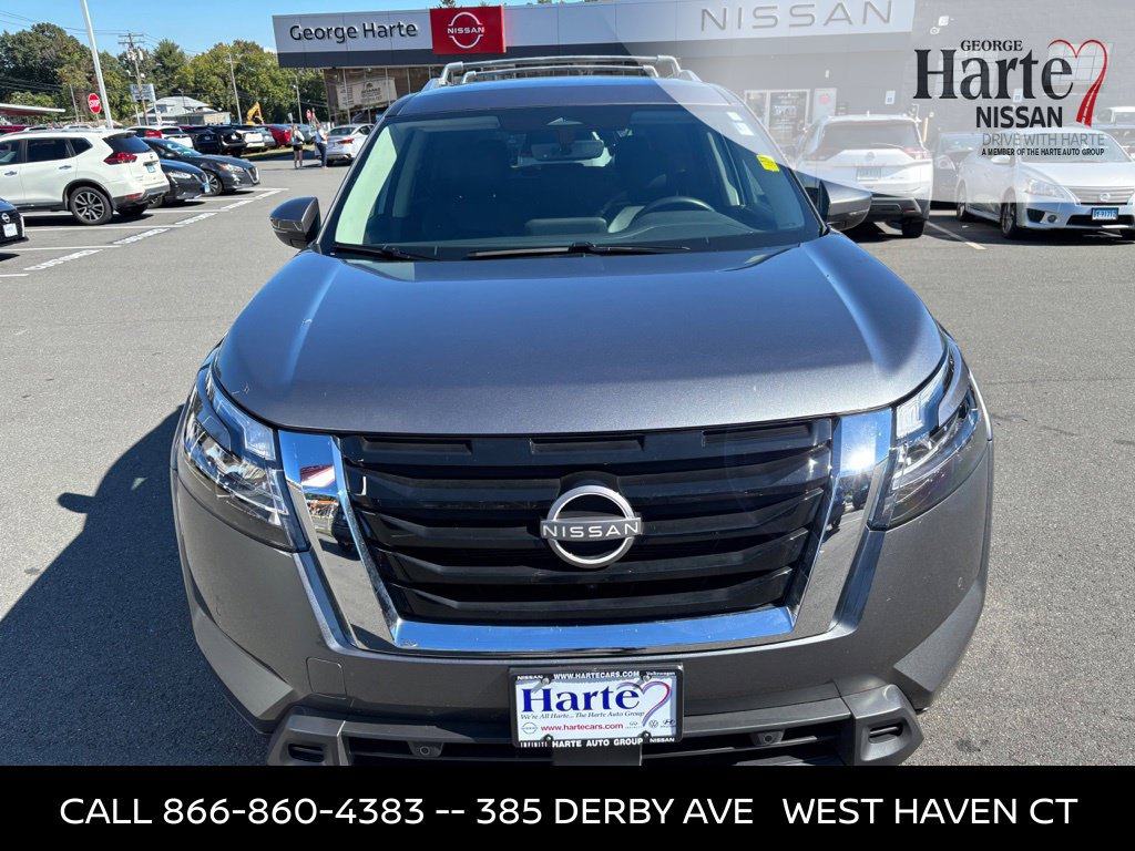 Certified 2024 Nissan Pathfinder SL w/ Cargo Package AWD/4WD image 2
