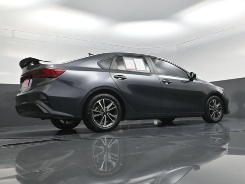 Used 2022 Kia Forte LXS FWD image 21