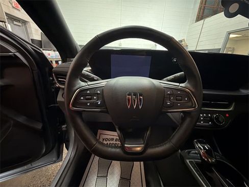 Certified 2024 Buick Envista Preferred w/ Convenience I Package image 14