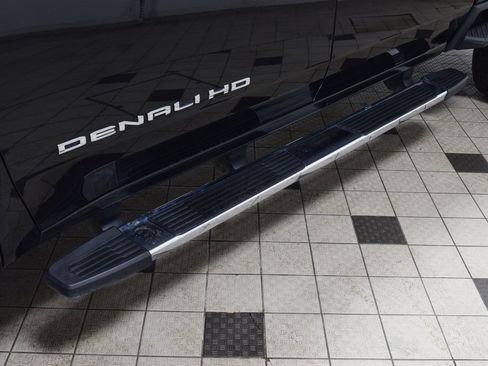 Used 2023 GMC Sierra 2500 Denali w/ Denali Ultimate Package image 27