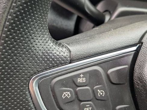 Used 2019 Chevrolet Malibu LT image 34