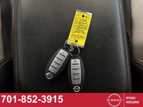 Certified 2020 Nissan Pathfinder SL image 25