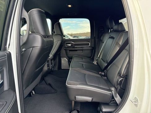 New 2026 RAM 2500 Laramie AWD/4WD image 21