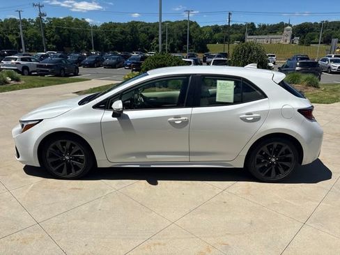 Used 2024 Toyota Corolla XSE FWD image 4