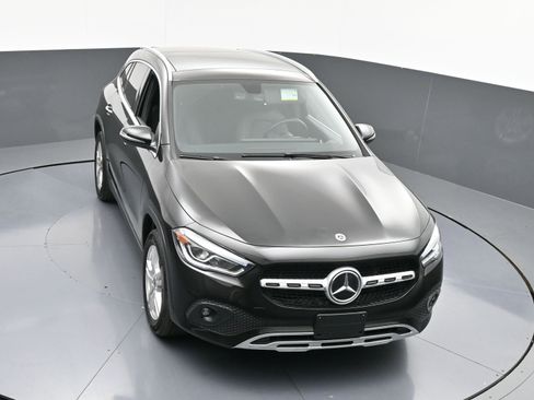 Certified 2021 Mercedes-Benz GLA 250 4MATIC image 31