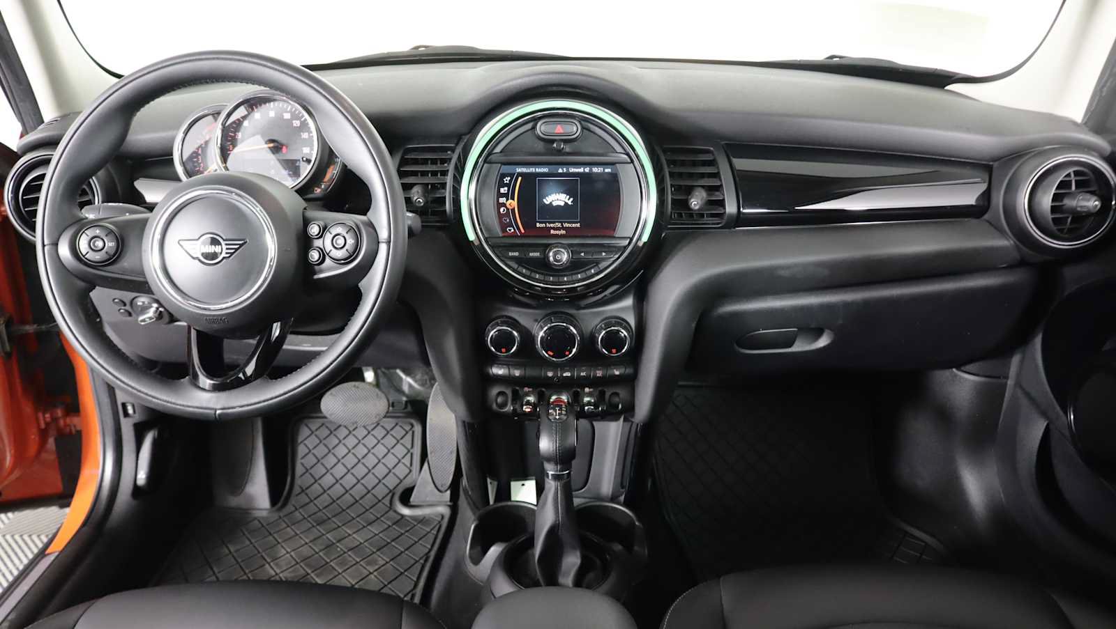 Used 2019 MINI Cooper 4-Door Hardtop FWD image 15