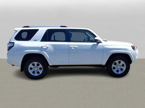 Used 2022 Toyota 4Runner SR5 RWD image 26