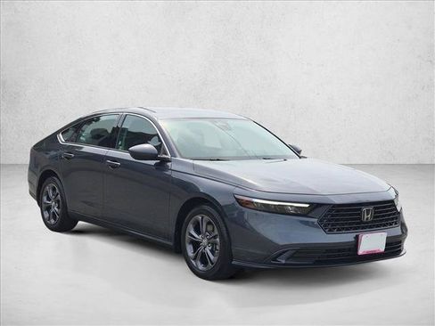 Used 2023 Honda Accord EX image 3