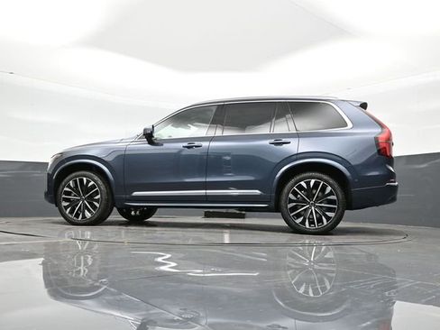 New 2026 Volvo XC90 B6 Plus w/ Protection Package Premier image 37