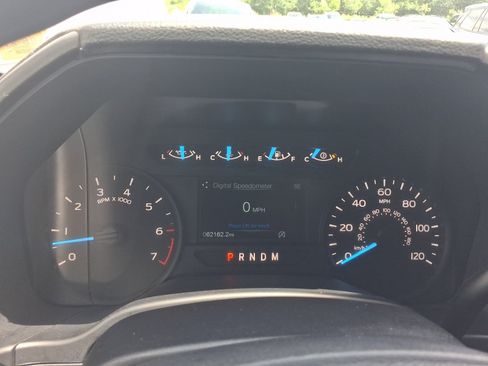 Used 2018 Ford F150 XL w/ Equipment Group 101A Mid AWD/4WD image 15