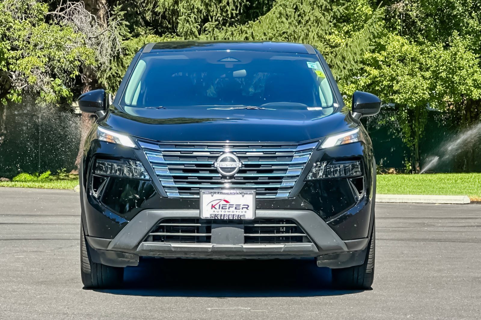 Used 2025 Nissan Rogue SV FWD image 10