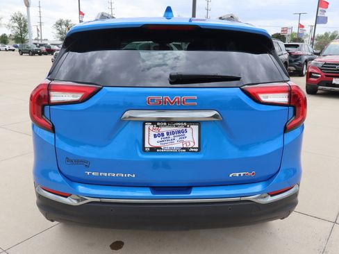 Used 2024 GMC Terrain AT4 w/ LPO, Floor Liner Package AWD/4WD image 7