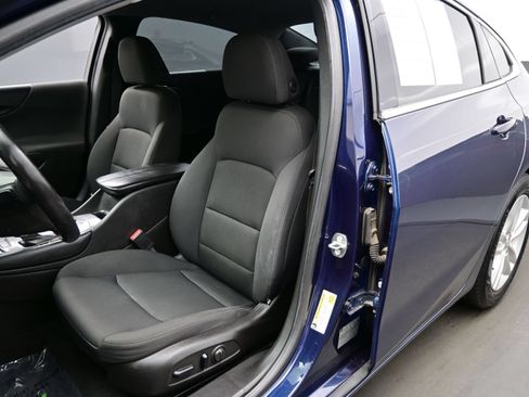 Used 2016 Chevrolet Malibu LT FWD image 12