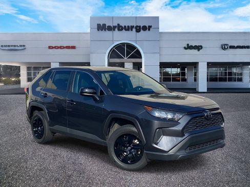 Used 2022 Toyota RAV4 LE FWD image 1