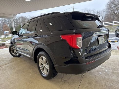 Used 2020 Ford Explorer XLT image 10