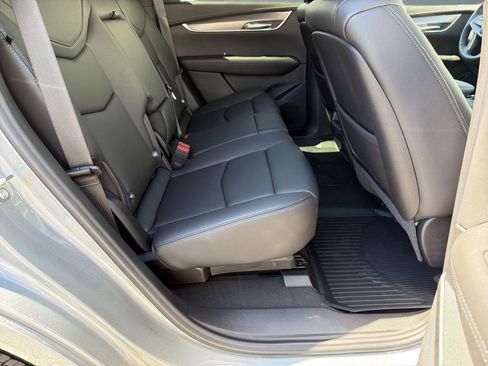 New 2026 Cadillac XT5 Luxury w/ LPO, Floor Liner Package AWD/4WD image 28